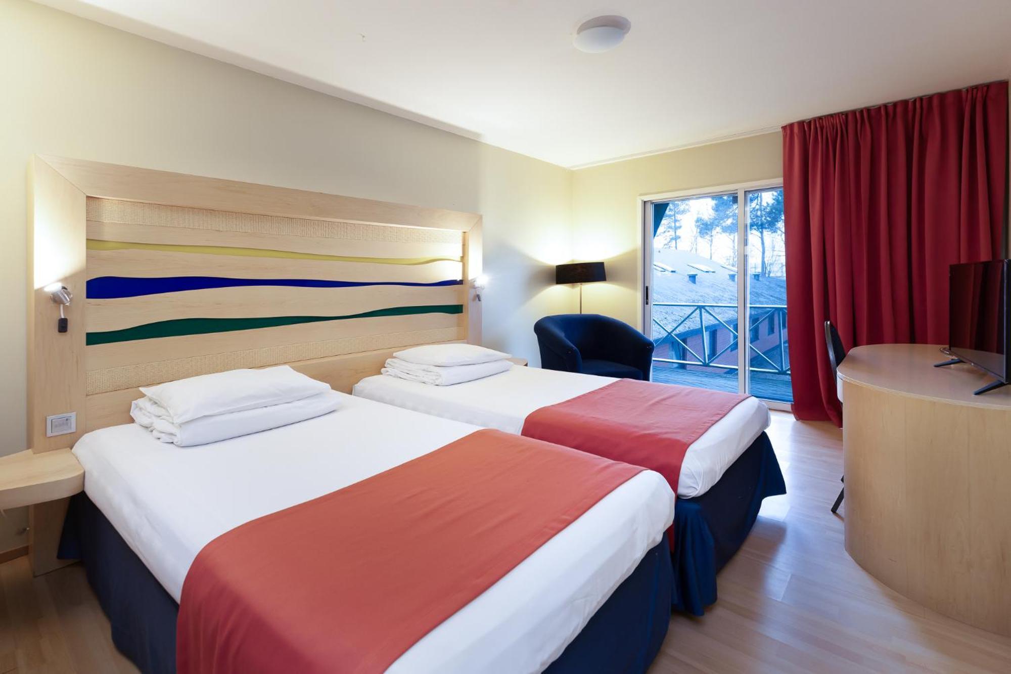 Peoleo Hotell Laagri Екстер'єр фото
