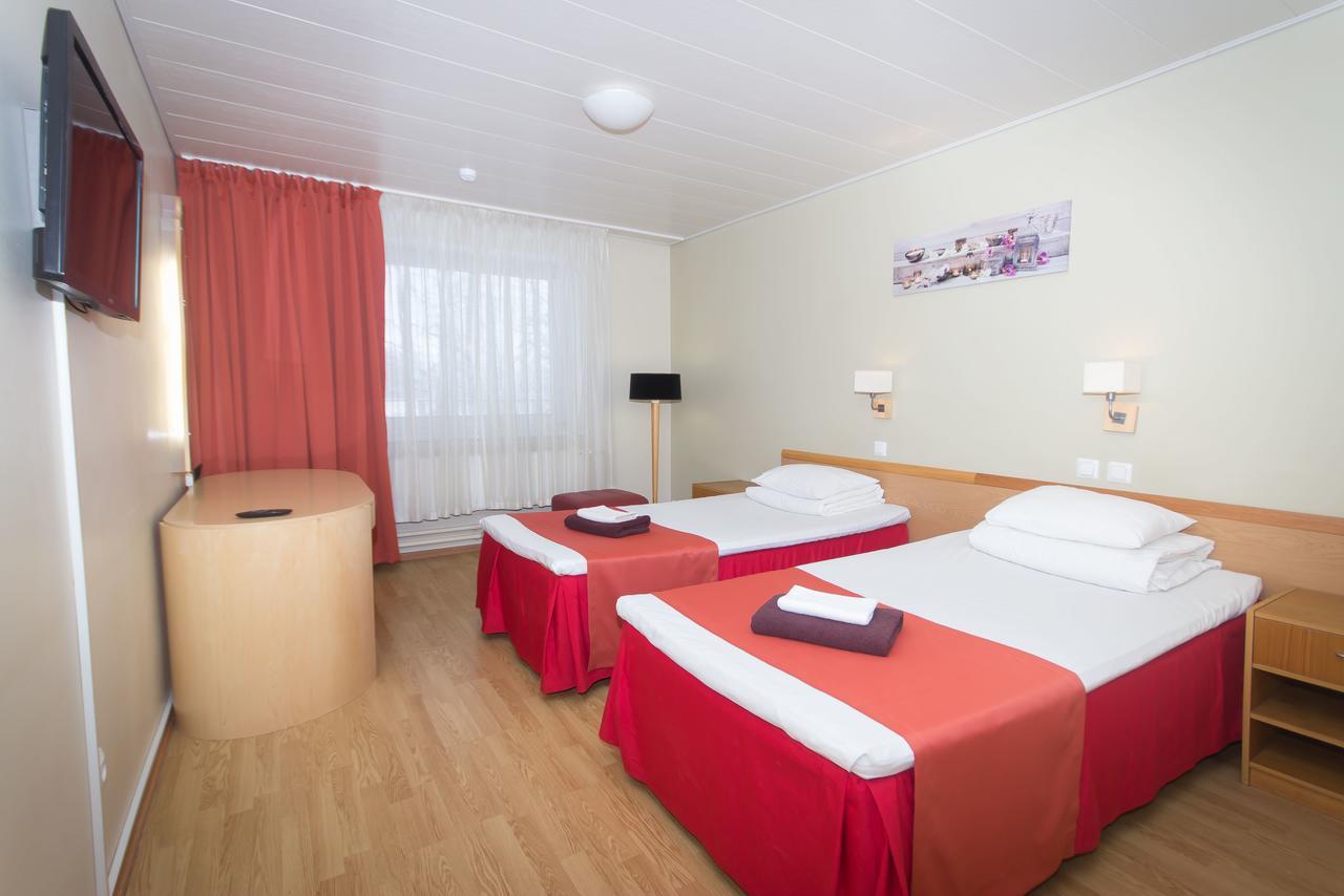 Peoleo Hotell Laagri Екстер'єр фото