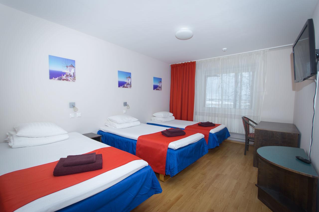 Peoleo Hotell Laagri Екстер'єр фото